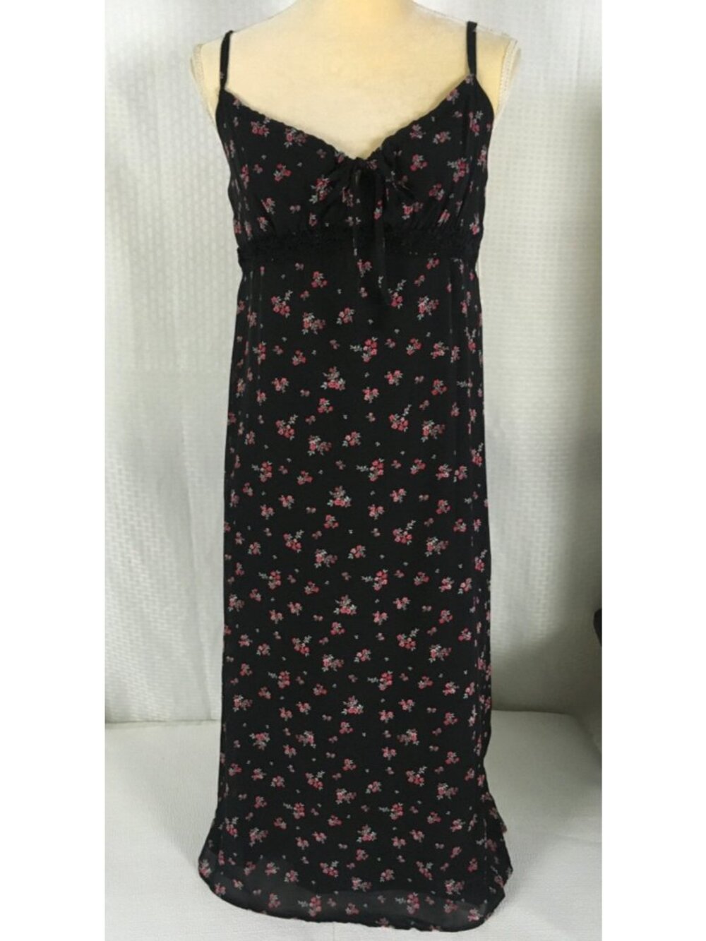 No Boundaries Dress Size M Black w Pink Red Flowers High Waist Sleeveless New - Picture 7 of 16